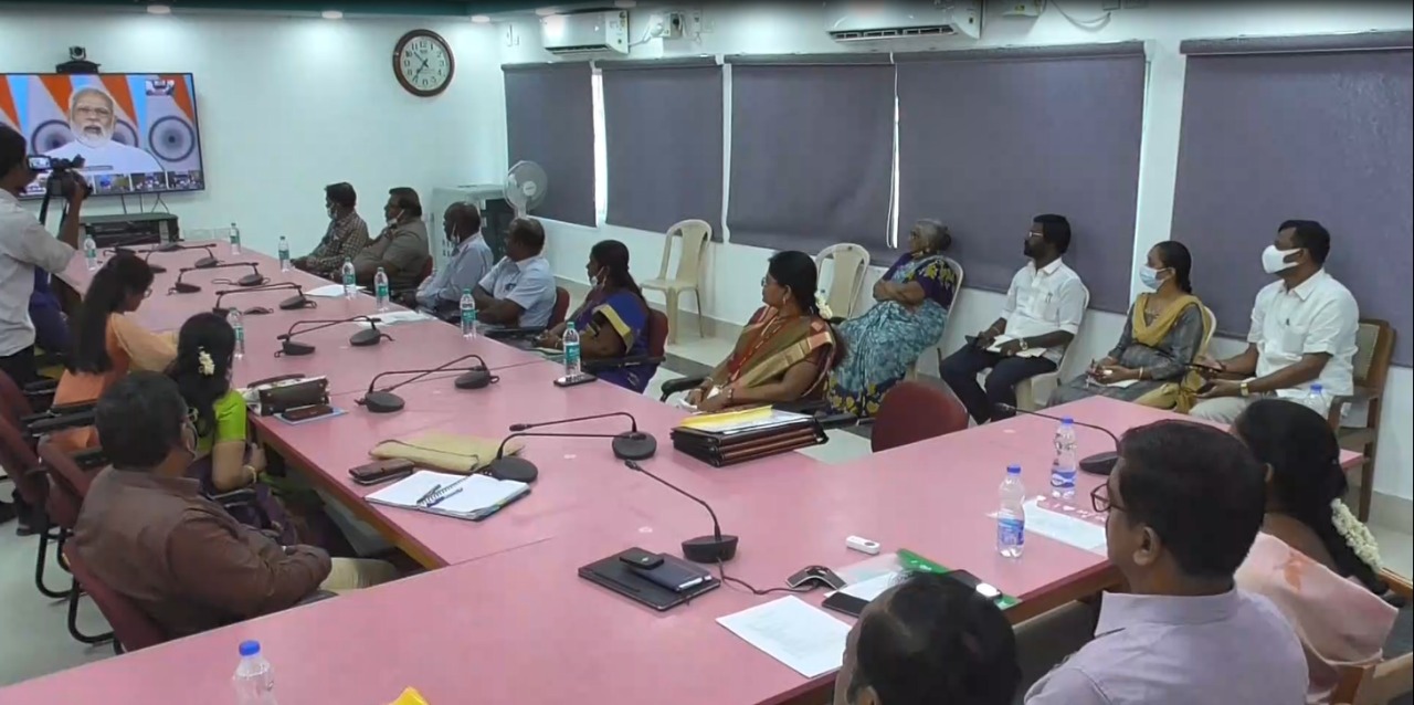 கொரோனாவால் பெற்றோரை இழந்த குழந்தைகளுக்கு வைப்பு நிதி