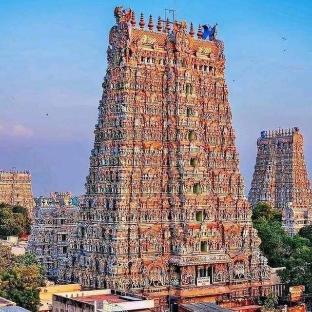 மீனாட்சியம்மன் கோயிலில் 15 ஆண்டுகளில் உண்டியல் வருமானம் ரூ.100 கோடி: ஆர்டிஐ கேள்விக்கு நிர்வாகம் தகவல்