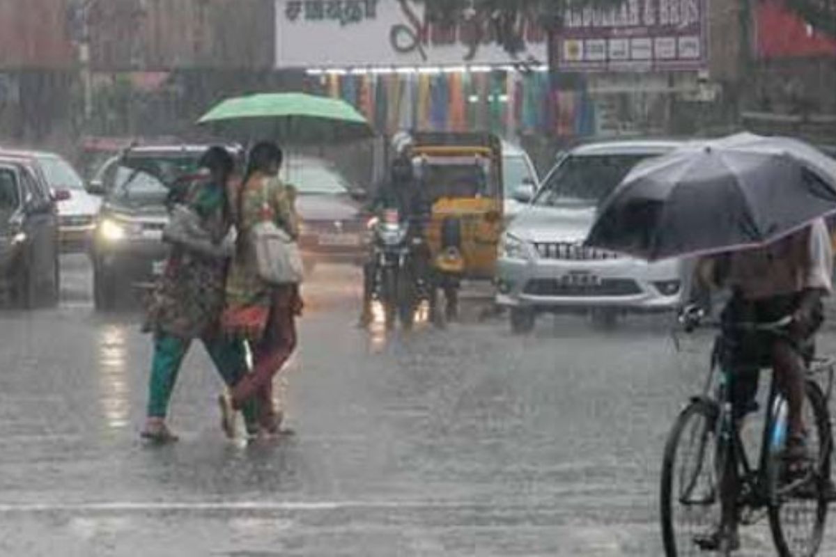 தமிழகத்தில் 11 மாவட்டங்களில் இன்று கனமழைக்கு வாய்ப்பு : வானிலை ஆய்வு மையம தகவல்