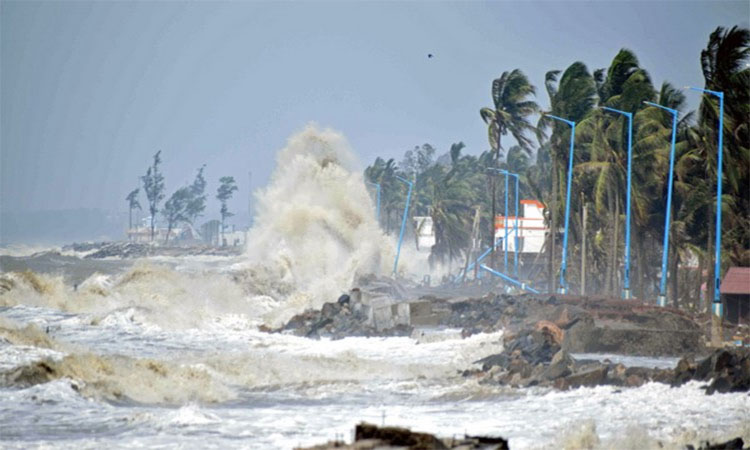 காற்றழுத்த தாழ்வு மண்டலம், புயலாக வலுப்பெற கூடும் – வானிலை மையம்